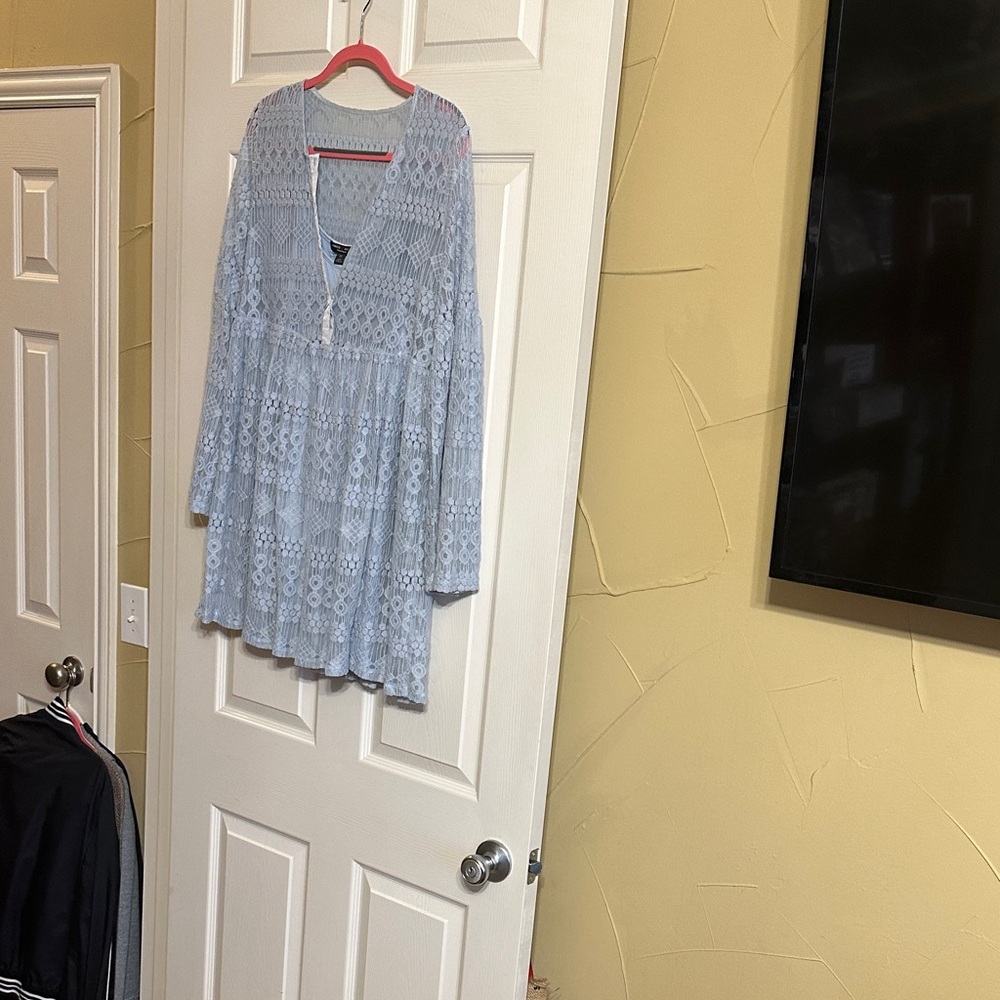 Romeo & Juliet Couture Light Blue Lace Blouse
